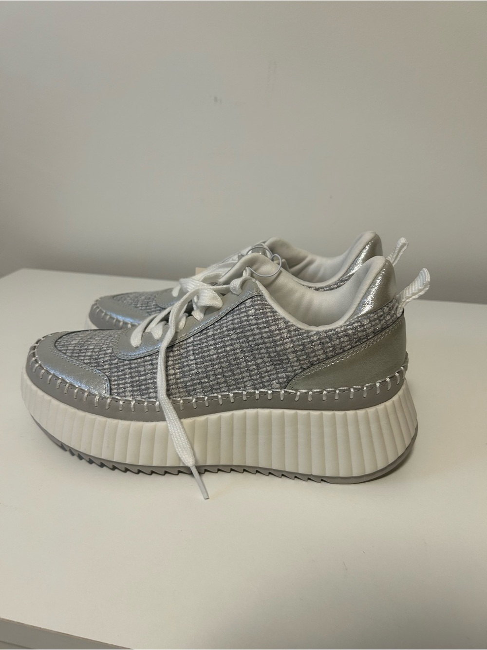 Universal Thread Silver Gray Textured Platform Sneakers - Picture 2 of 6
